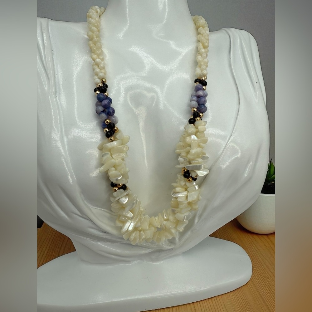 Vintage 18” Mother of Pearl & Beaded Necklace – Gold, Glass & Lace Agate Accents